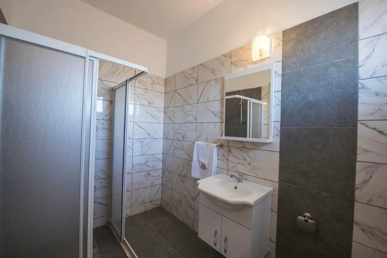 Deniz Airport Suites Nicosia Apartment