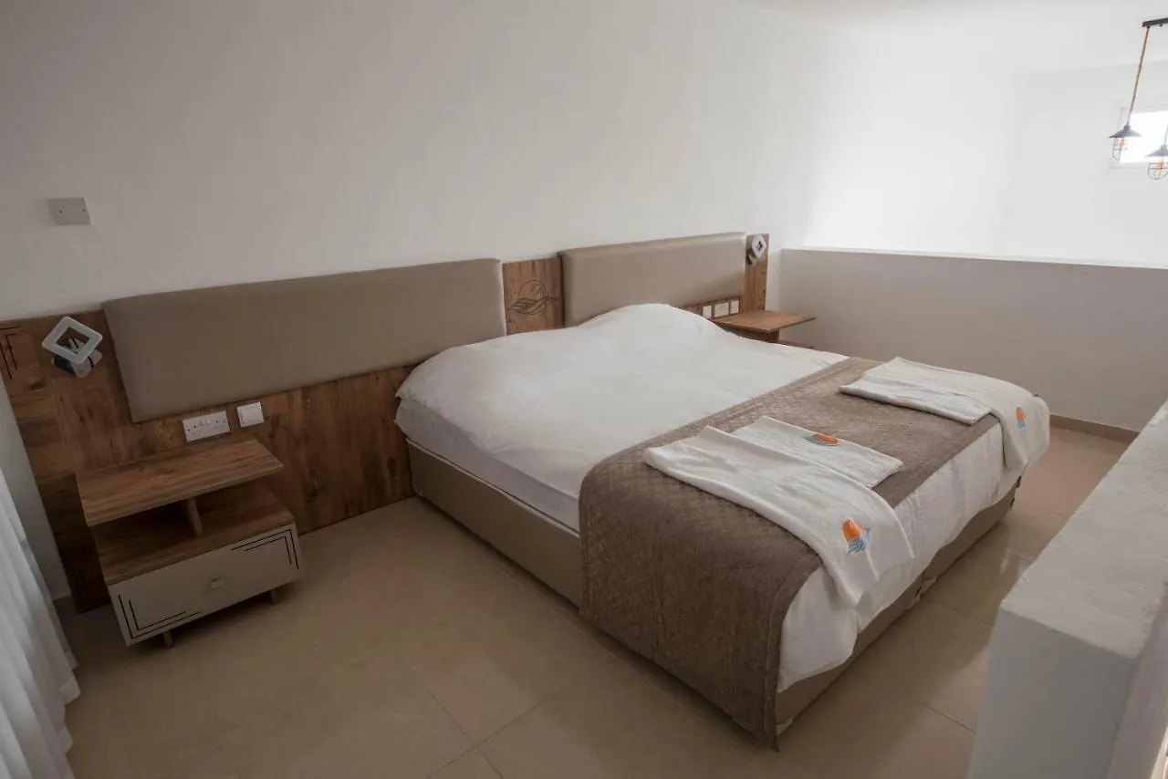 Deniz Airport Suites Nicosia 0*,  Cyprus