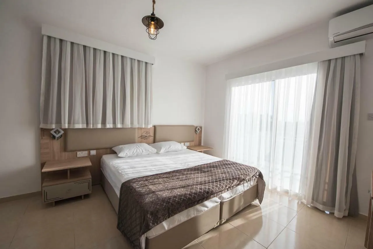 Apartment Deniz Airport Suites Nikosia