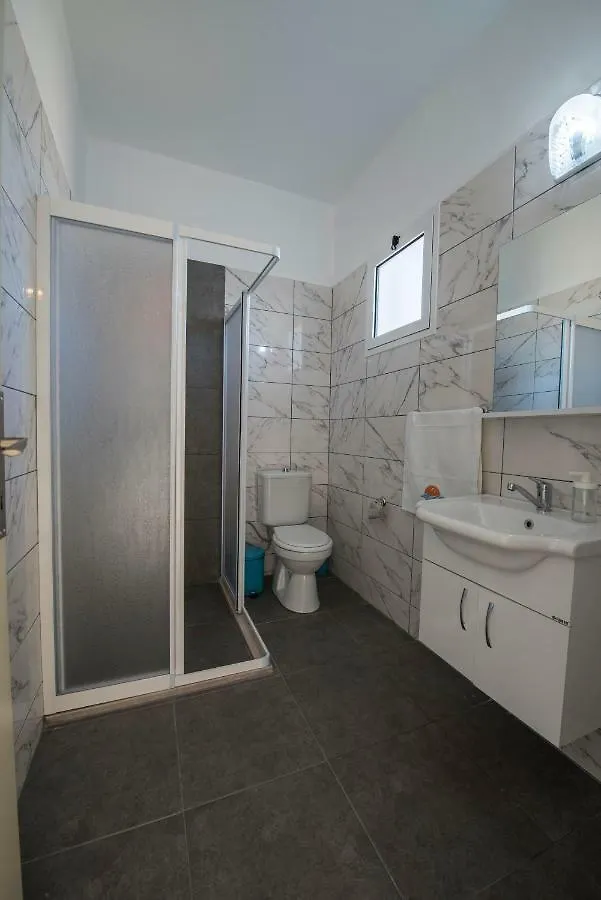 Deniz Airport Suites Nicosia Apartment