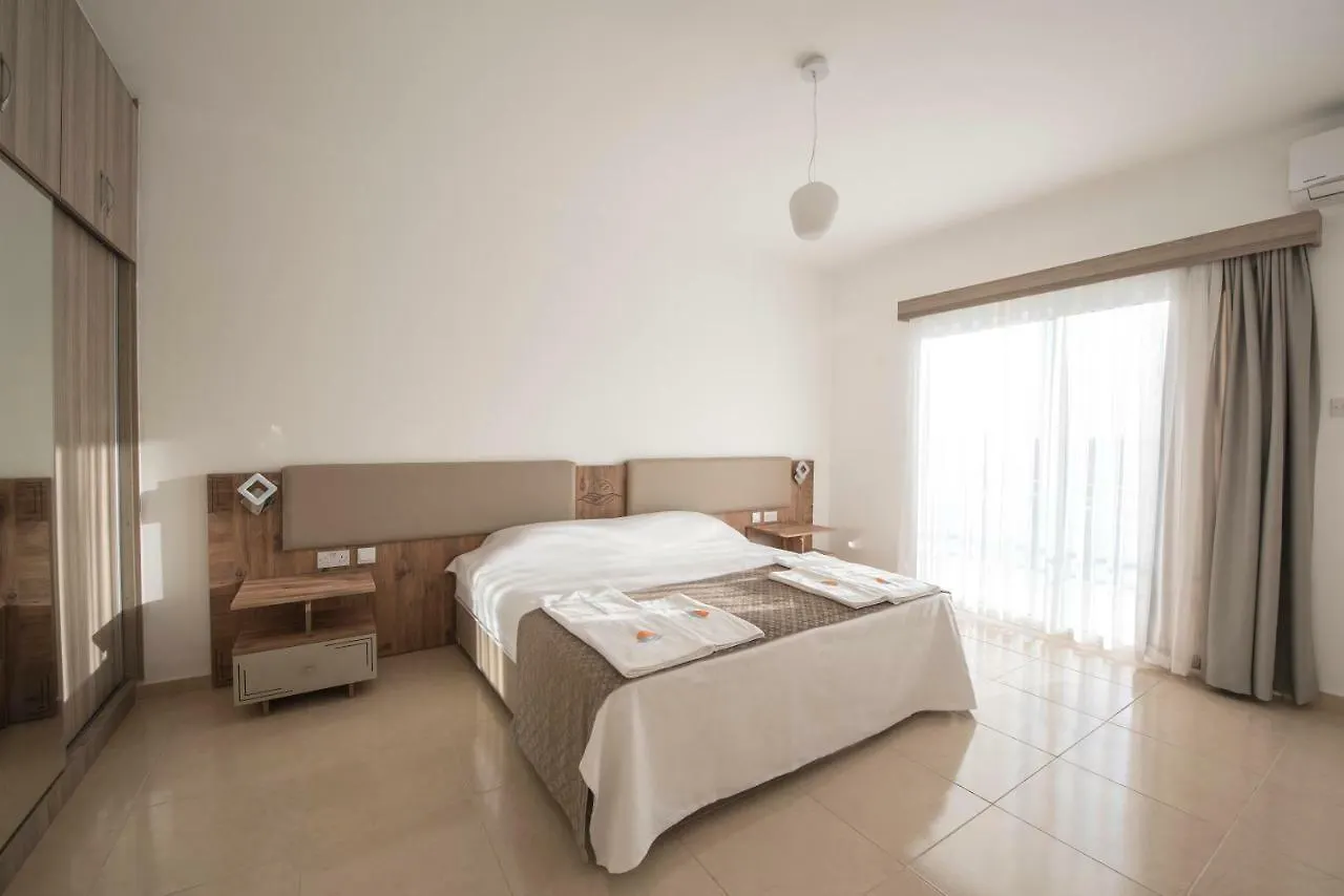 Deniz Airport Suites Nicosie