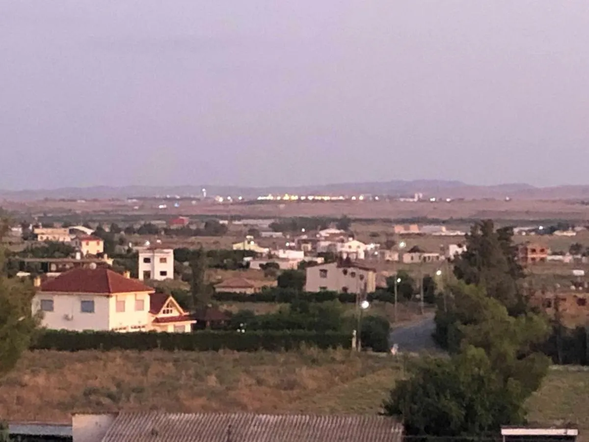 Apartment Deniz Airport Suites Nicosia
